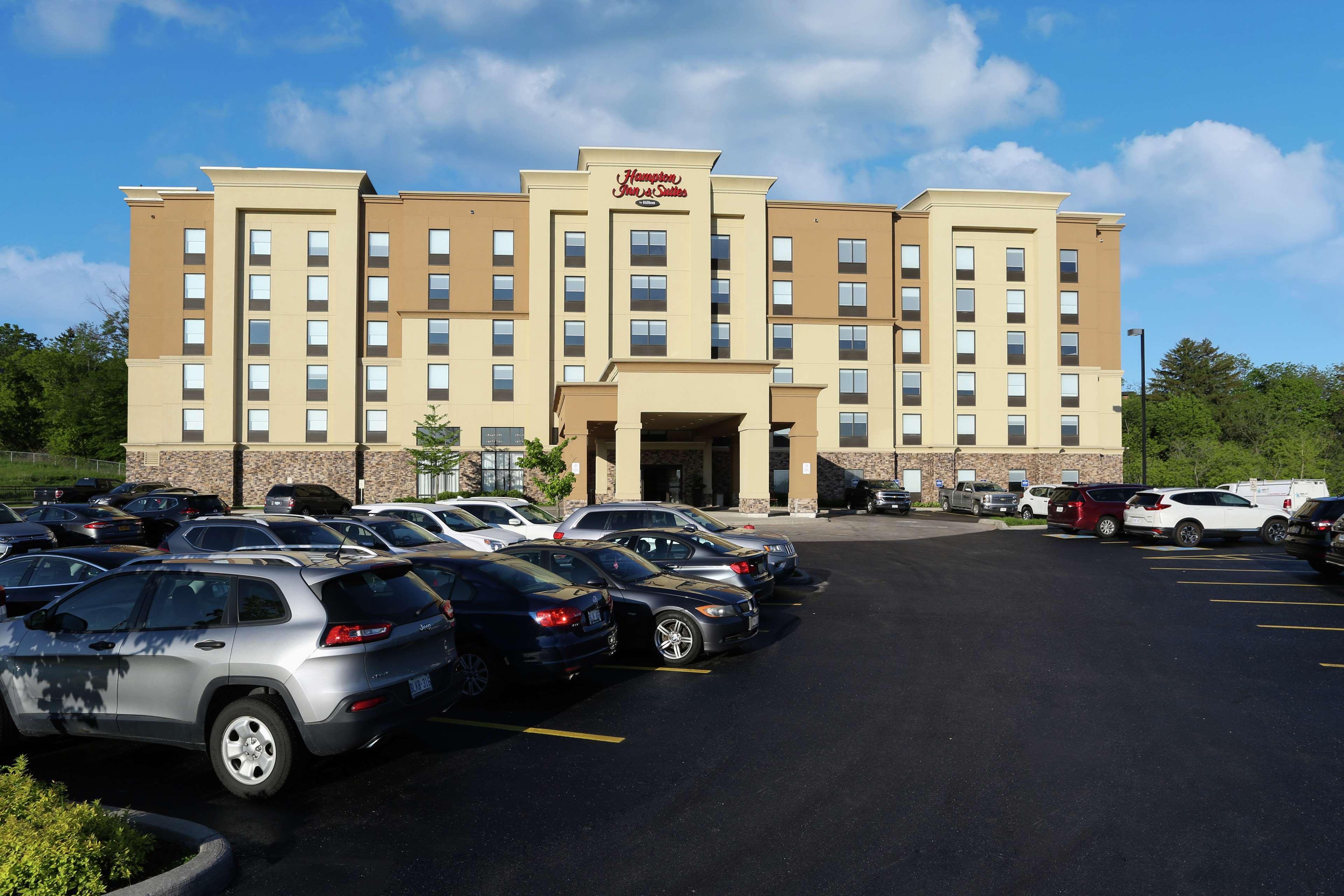 Hampton Inn & Suites By Hilton Barrie Exterior photo