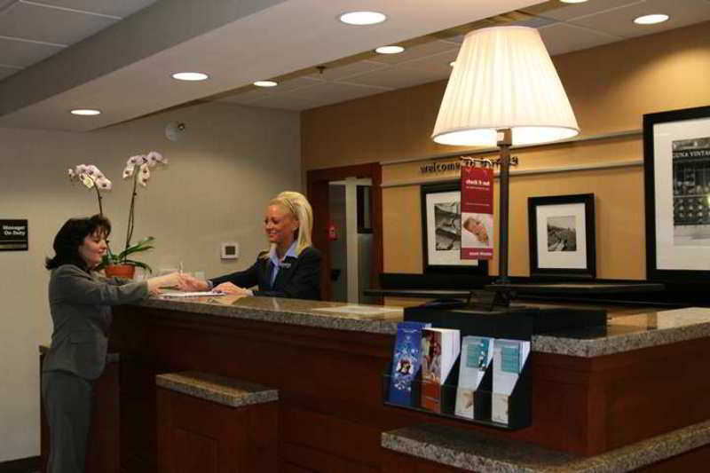 Hampton Inn & Suites By Hilton Barrie Interior photo